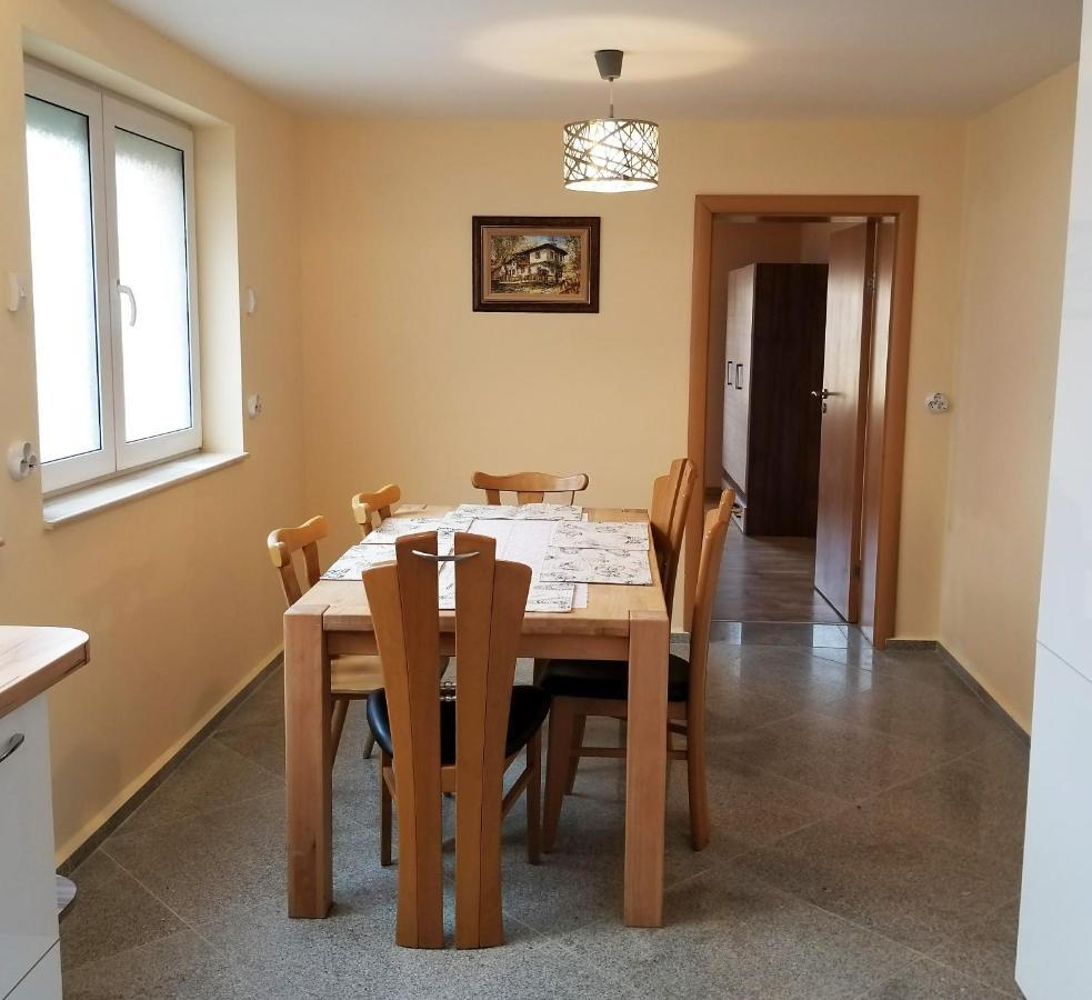 A Spacious 3 Bedroom Apartment In Bad Abbach/Regensburg Exterior foto